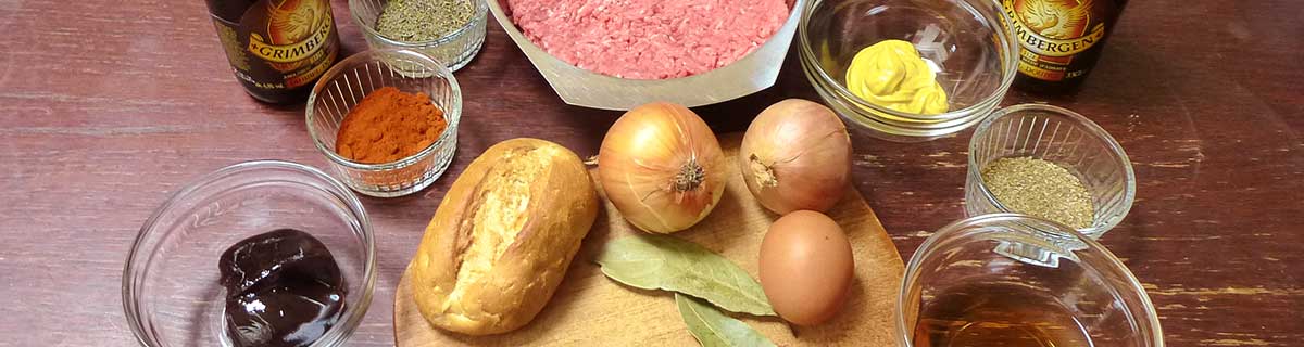 Verschiedene Zutaten zum Kochen belgischer Buletten Verschiedene Zutaten zum Kochen belgischer Buletten